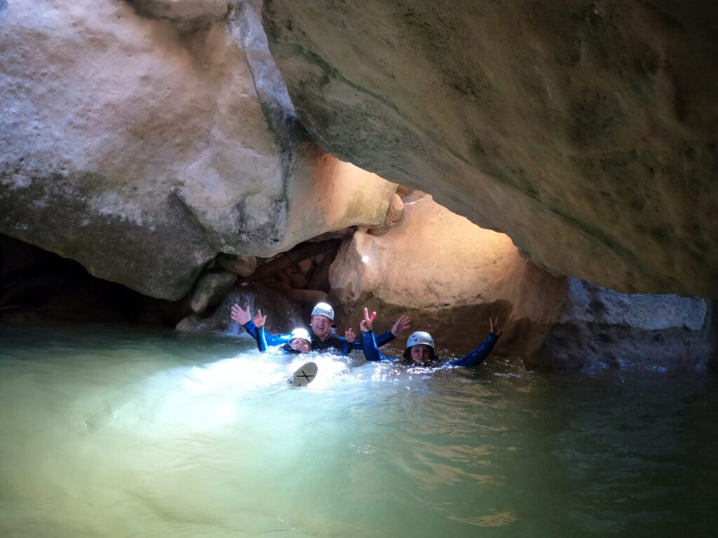Barranc Foscos d'Aiguadora al Solsonès amb guia professional