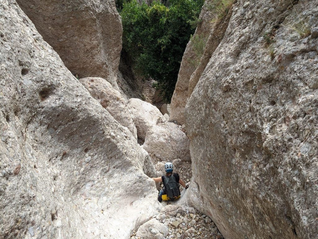 Barranquisme Montserrat descens d'engorjats i canons